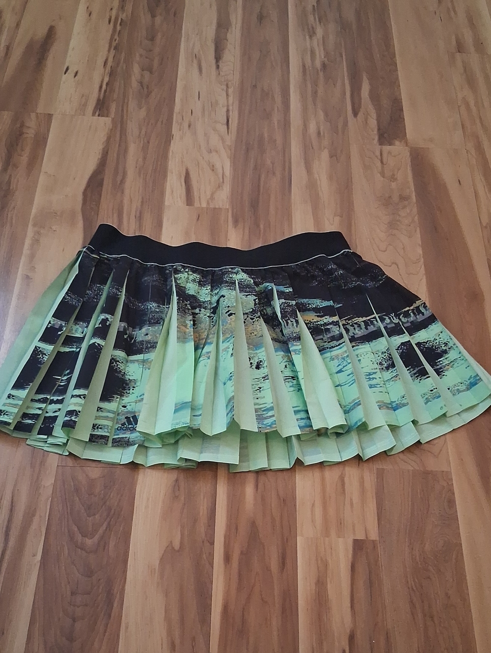 Adidas Light Green and Black Printed Pleated Tennis Skirt